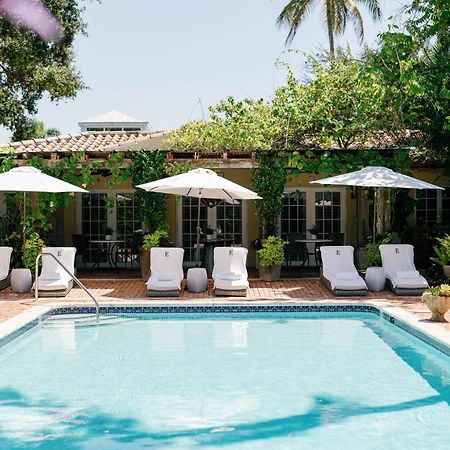 Hotel Escalante North North Naples Екстериор снимка