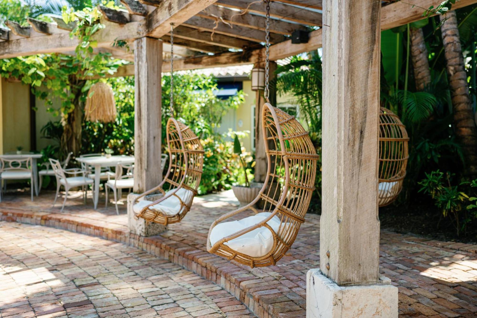 Hotel Escalante North North Naples Екстериор снимка