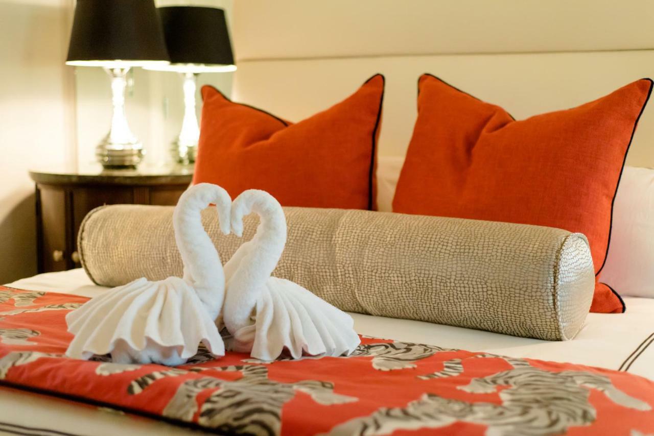 Hotel Escalante North North Naples Екстериор снимка