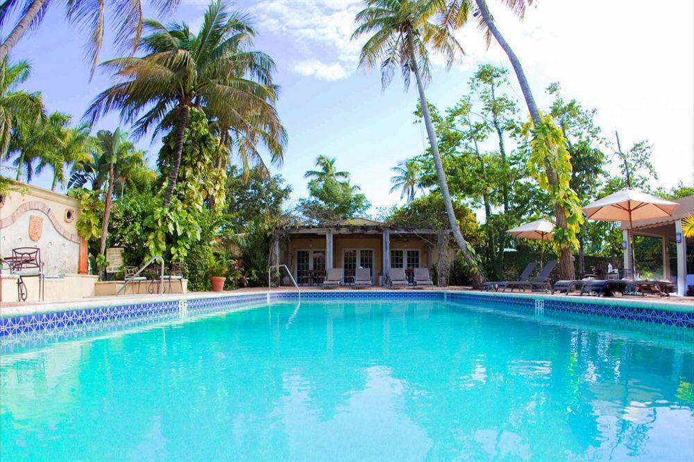 Hotel Escalante North North Naples Екстериор снимка
