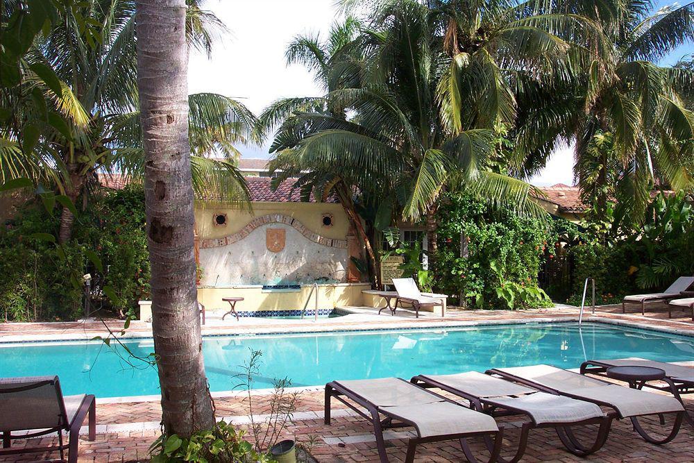 Hotel Escalante North North Naples Екстериор снимка