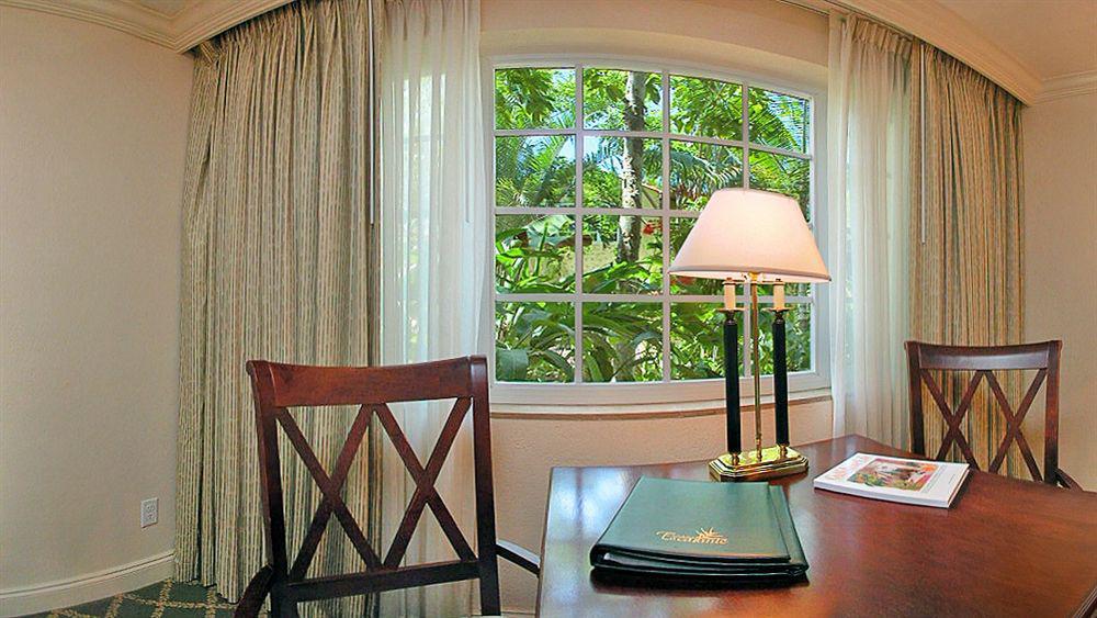 Hotel Escalante North North Naples Екстериор снимка